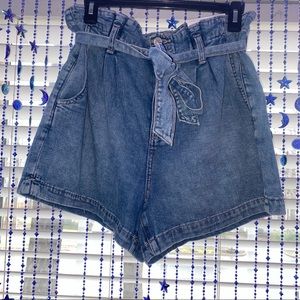 NWT American Eagle mom shorts